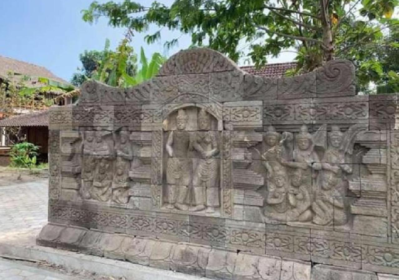 Saka Homestay Boutique & Cafe Magelang Exterior photo